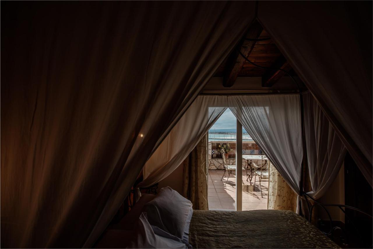 Palazzo Giunta - Porta Marina Ortigia Bed & Breakfast Syracuse Ngoại thất bức ảnh