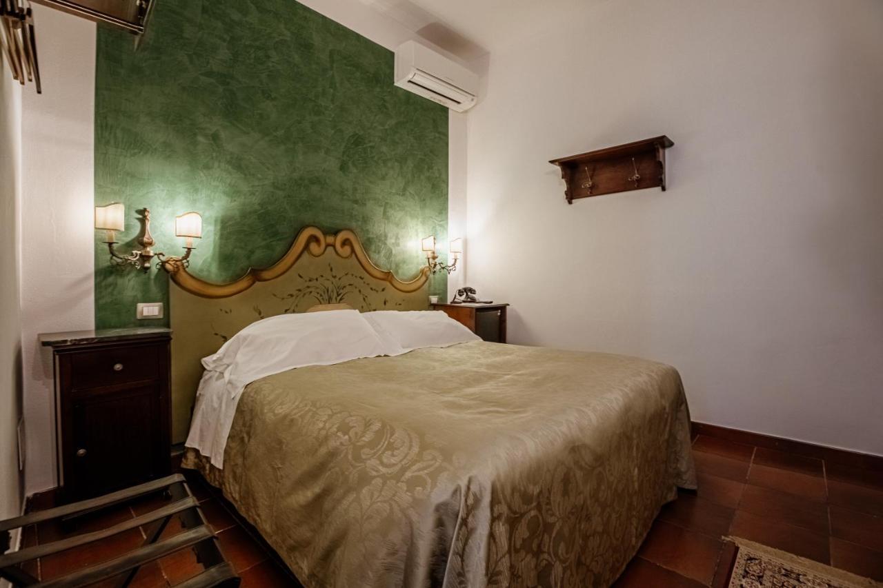 Palazzo Giunta - Porta Marina Ortigia Bed & Breakfast Syracuse Ngoại thất bức ảnh