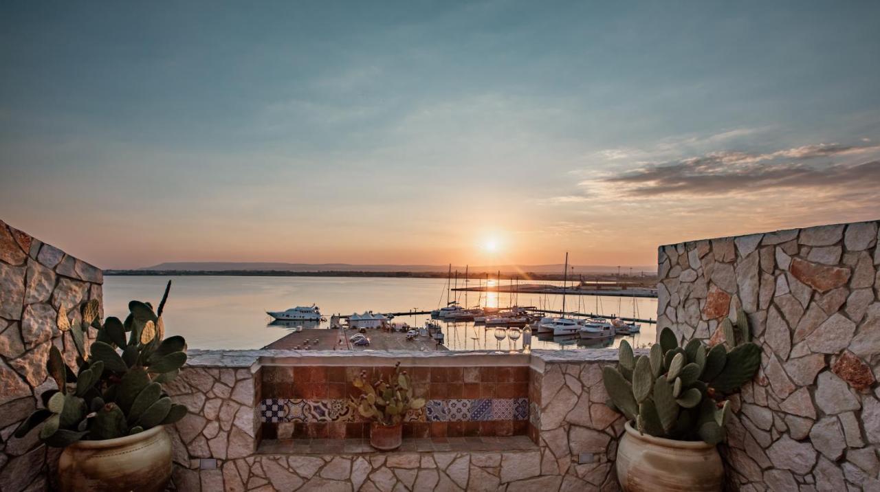 Palazzo Giunta - Porta Marina Ortigia Bed & Breakfast Syracuse Ngoại thất bức ảnh