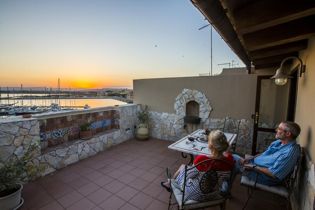 Palazzo Giunta - Porta Marina Ortigia Bed & Breakfast Syracuse Ngoại thất bức ảnh