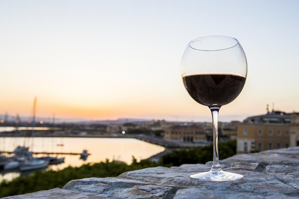 Palazzo Giunta - Porta Marina Ortigia Bed & Breakfast Syracuse Ngoại thất bức ảnh